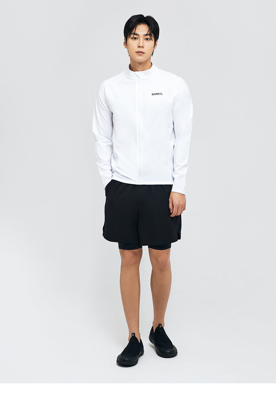 Barrel Men Essential Half Leggings Shorts-BLACK_image1