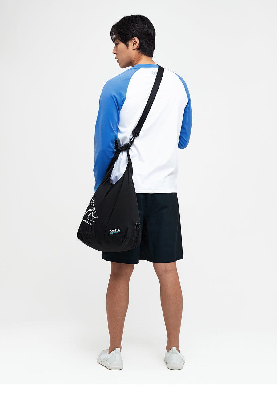 Barrel Unisex Light Dry Bag 20L_BLACK_image2