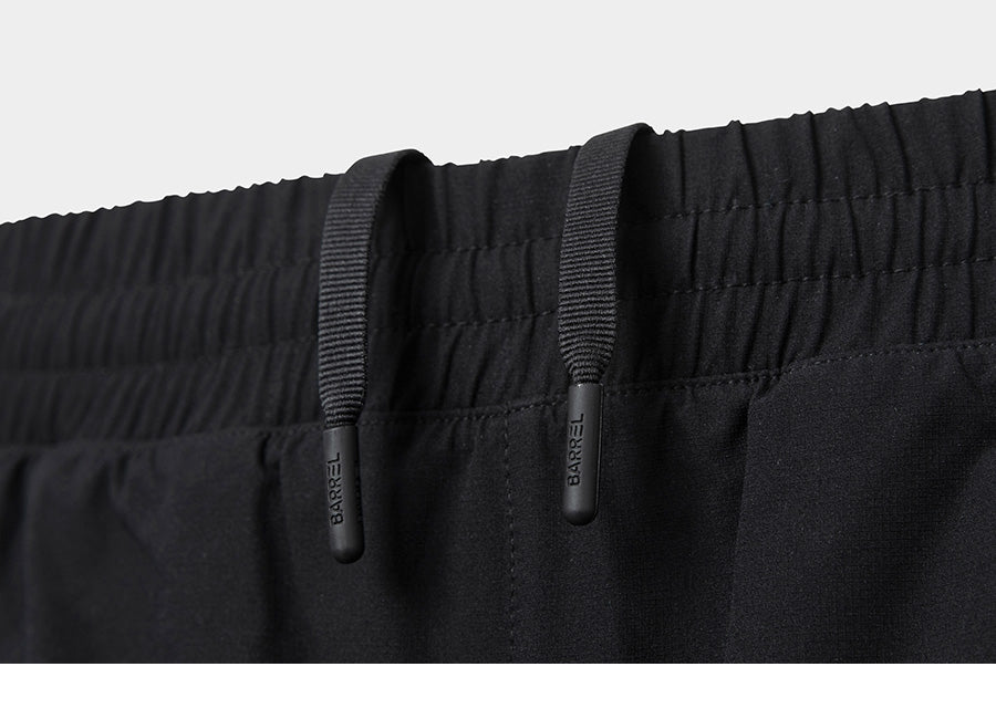 Barrel Men Essential Half Leggings Shorts-BLACK_image6