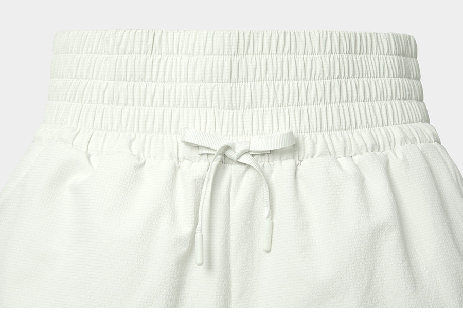 Barrel Women Essential HW Half Water Shorts-IVORY_image4