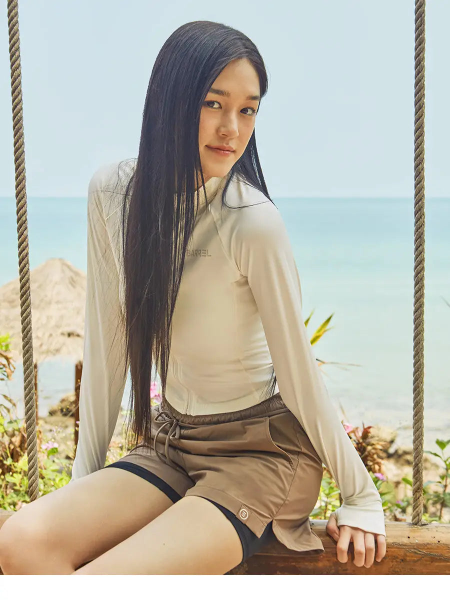 Barrel Women Essential Crop Zip Rashguard-ivory