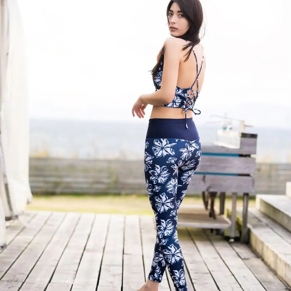 Maka-Hou Women Reversible Bikini-CLAM FLOWER6