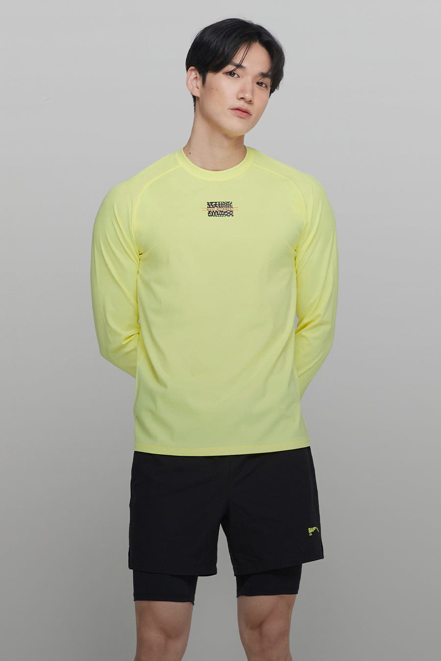 barrel_MensMoveRelaxFitRashGuard_yellow_image1