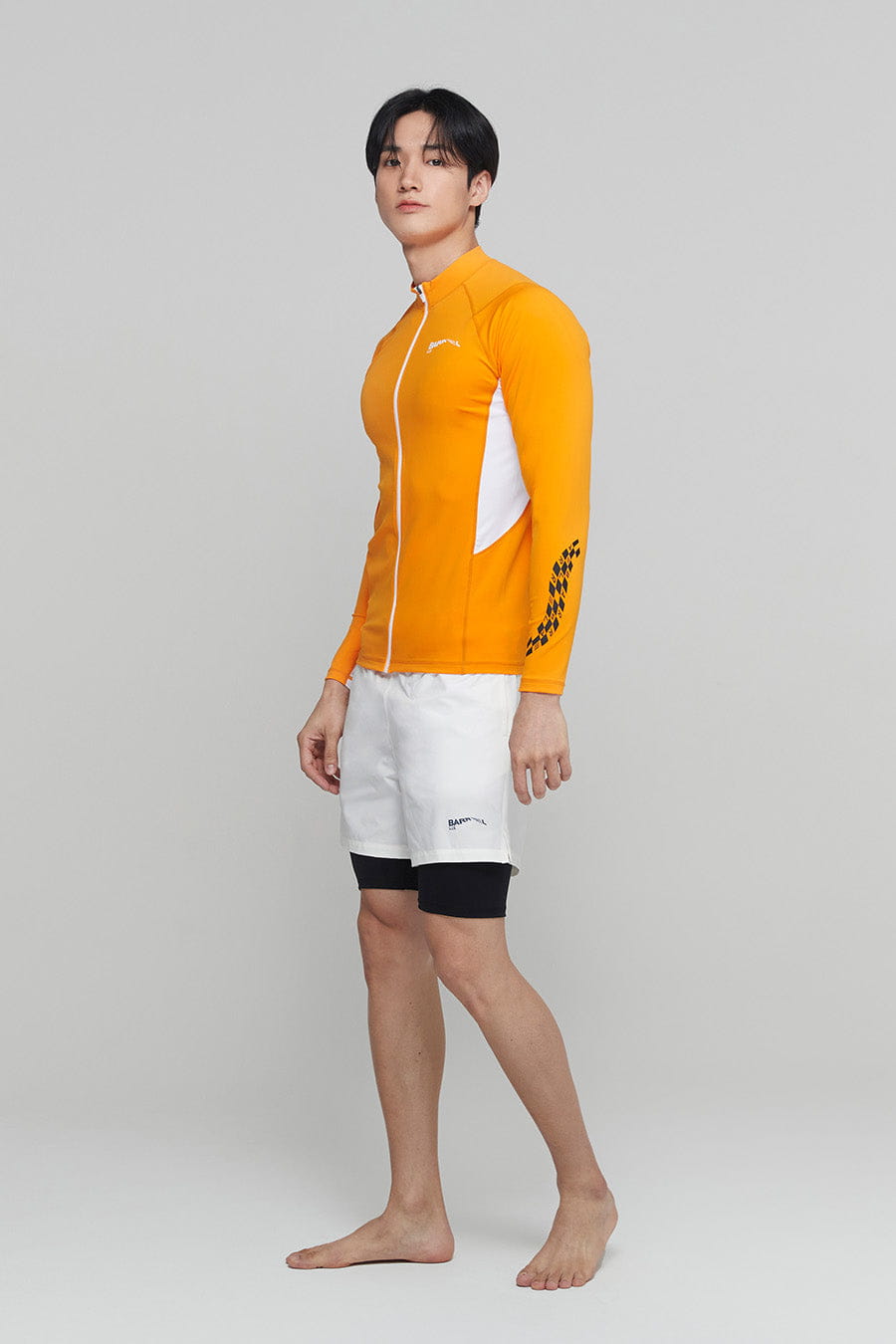 barrel_MensMoveZipUpRashguard_orange_image2