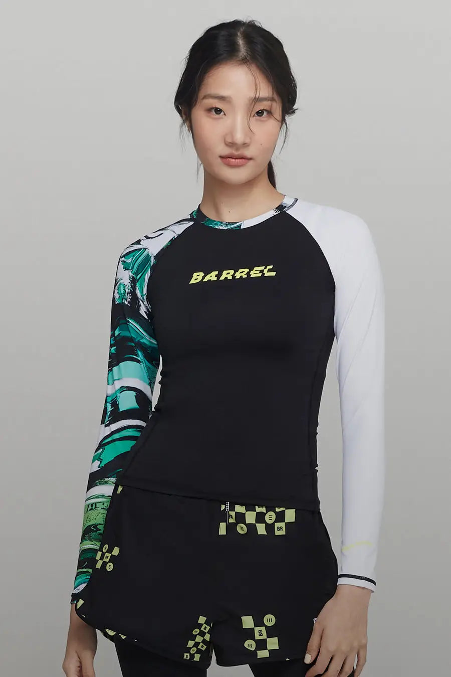 barrel_WomensMovePatternRashGuard_neowave_image1
