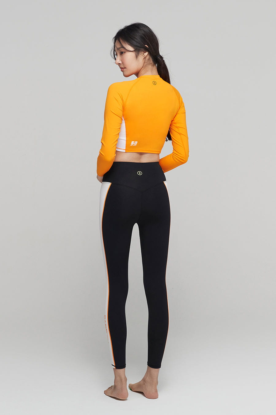 barrel_WomensMoveWaterLeggings_black_image3