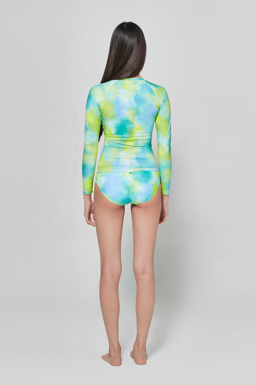 barrel_WomensVolleyHighcutBrief_evian_image5